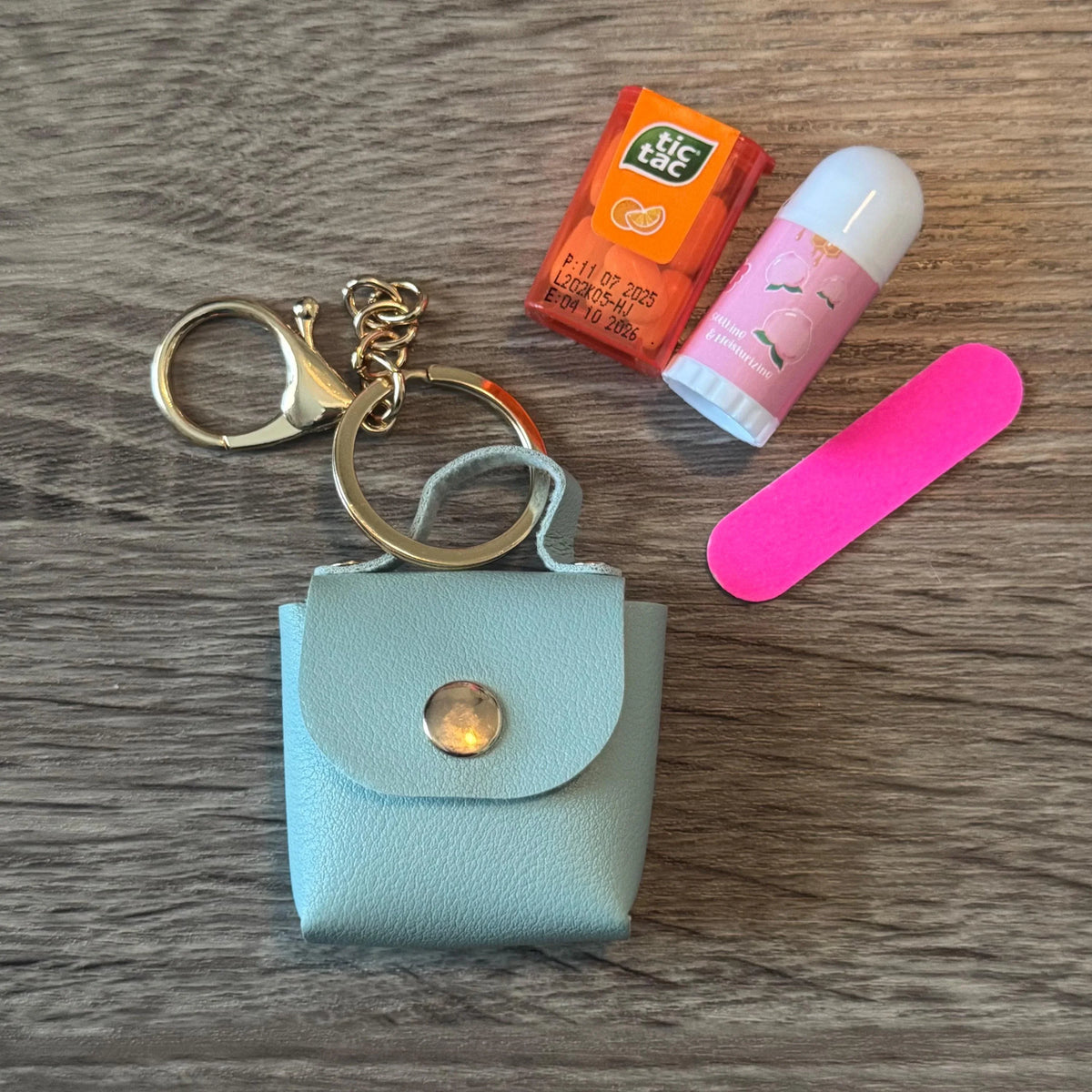 Mini-Mini Purse Bag Charm / Favor with Mini Beauty Essentials